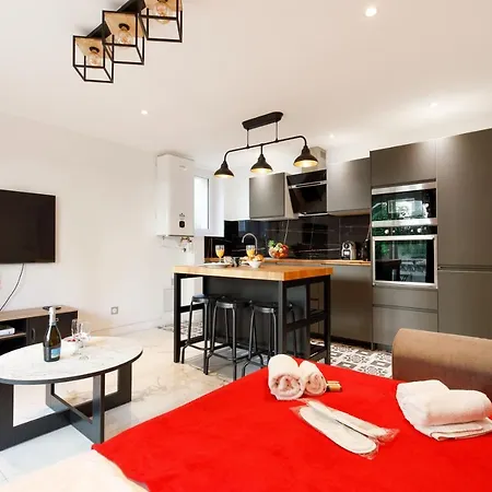 Cyclades Yourhosthelper *