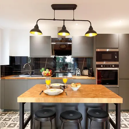 Cyclades Yourhosthelper *