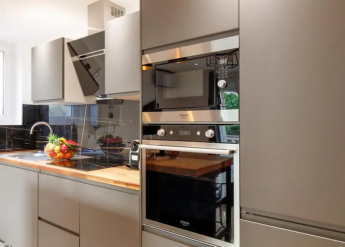 Cyclades Yourhosthelper